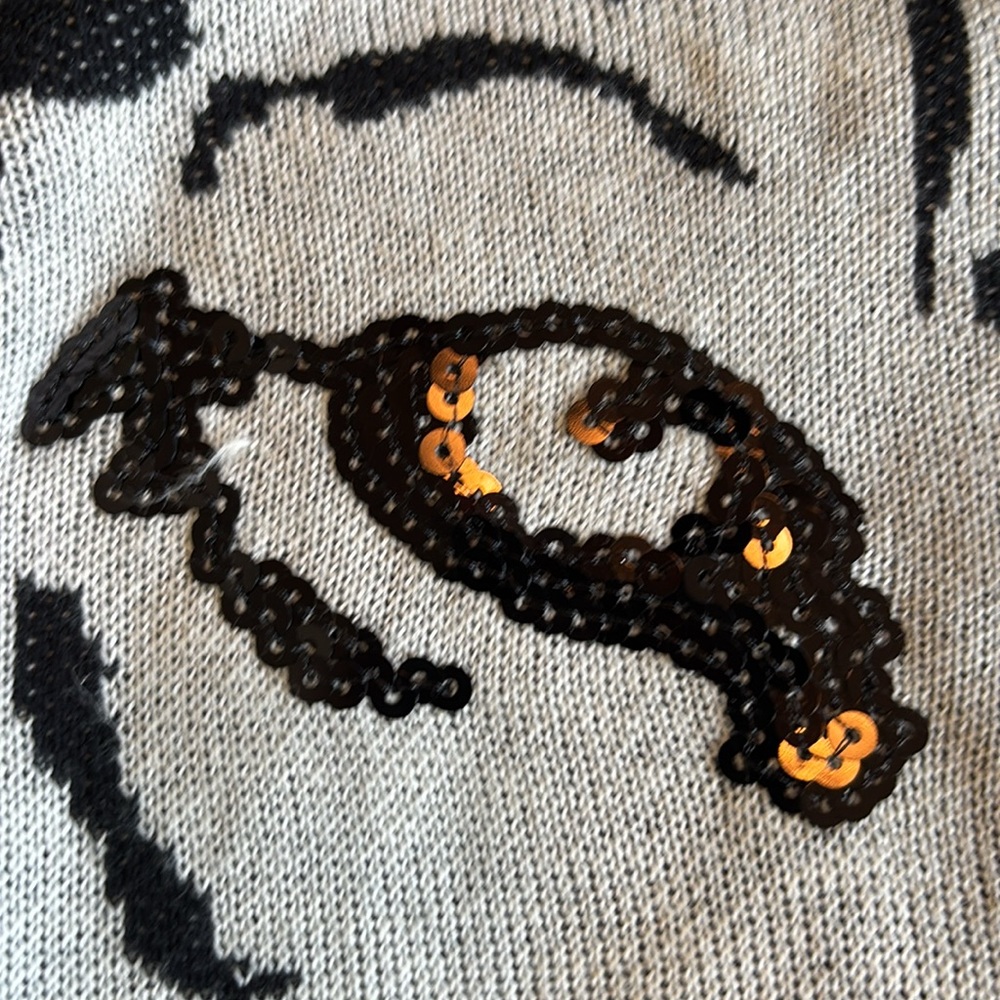 Sweater - Picture 3 of 3